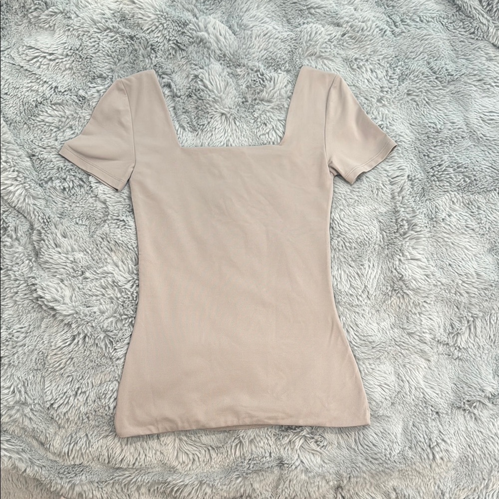 Aritzia Original Contour Square Neck T shirt
